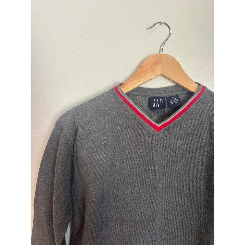 VTG Gap Kids Grey Cotton V-Neck Sweater Red Trim Size M 7-8 Ribbed Knit Pullover